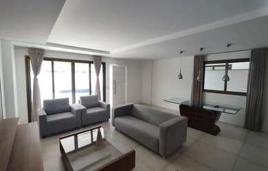 Imagem: A casa em condomínio possui 4 Dormitórios, 4 Banheiros, 3