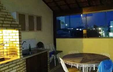 Imagem: A casa possui 4 Dormitórios, 4 Banheiros, 2 Vagas na garagem