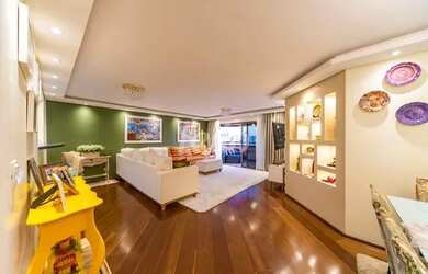 Imagem: O apartamento possui 4 Dormitórios, 3 Banheiros, 2 Vagas na