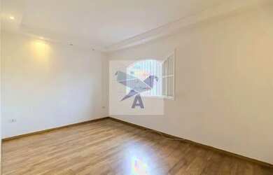 Imagem: A casa possui 3 Dormitórios, 2 Banheiros, 125m² de Área e