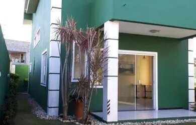 Imagem: A casa em condomínio possui 3 Dormitórios, 3 Banheiros, 2