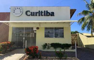 Imagem: A casa possui 3 Dormitórios, 5 Banheiros, 5 Vagas na garagem