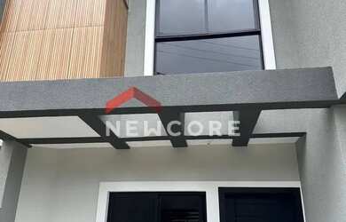 Imagem: A casa possui 2 Dormitórios, 3 Banheiros, 1 Vaga na garagem