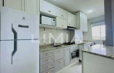 Imagem: O apartamentoe possui 2 Dormitórios, 2 Banheiros, 1 Vaga na