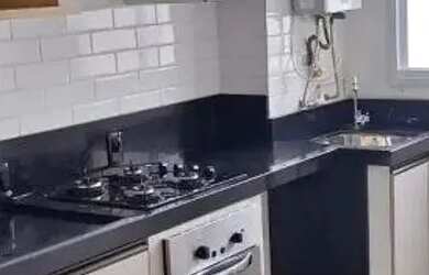 Imagem: O apartamento possui 2 Dormitórios, 1 Banheiro, 1 Vaga na garagem