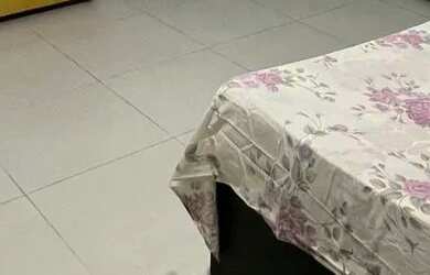 Imagem: O quarto possui 1 Dormitório, Acomodam 2 pessoas, Imóvel mobiliado