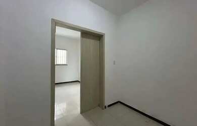 Imagem 2: CASA AMOPLA A VENDA NO NOVO ISRAEL - PROX AO CAIC