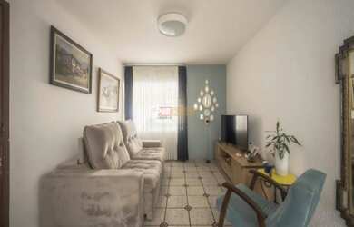 Imagem: O depósito possui 2 Vagas na garagem, 140m² de Área e está