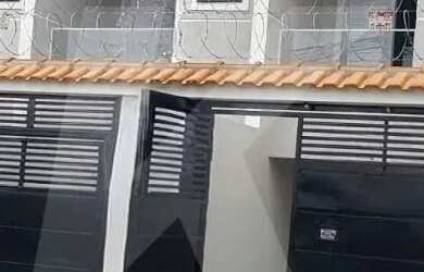 Imagem: A casa possui 3 Dormitórios, 3 Banheiros, 1 Vaga na garagem