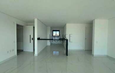 Imagem: O apartamento possui 3 Dormitórios, 4 Banheiros, 3 Vagas na