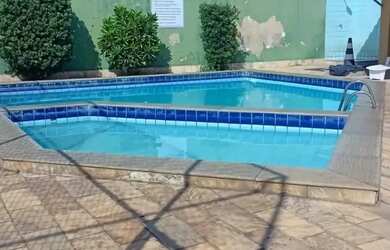 Imagem: A casa possui 2 Dormitórios, 2 Banheiros, 1 Vaga na garagem