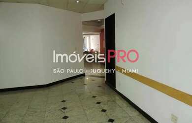 Imagem: O depósito possui 5 Vagas na garagem, 600m² de Área e está