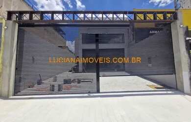 Imagem: O depósito possui 4 Vagas na garagem e 275m² de Área e está