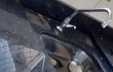 Imagem: O apartamento possui 2 Dormitórios, 1 Banheiro e 1 Vaga na