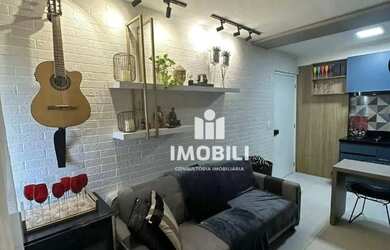 Imagem: O apartamento possui 1 Dormitório, 1 Banheiro, 1 Vaga na garagem