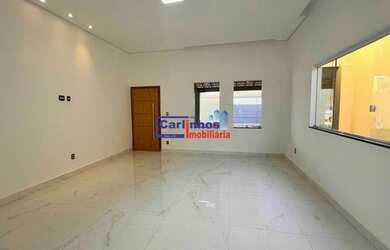 Imagem 4: Casa Padrão. Piscina, 140m² de Área, 2 Vagas na garageme3 Dormitórios