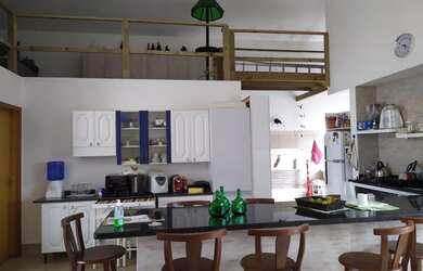 Imagem 7: Casa para venda possui 160 metros quadrados com 4 quartos em Ambrósio - Garopaba - SC