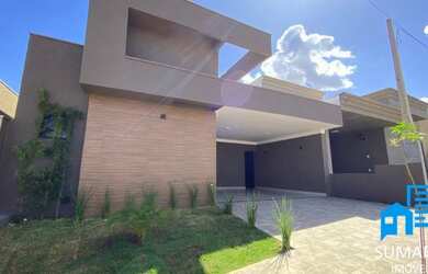 Imagem: A casa em condomínio possui 3 Dormitórios, 4 Banheiros, 4