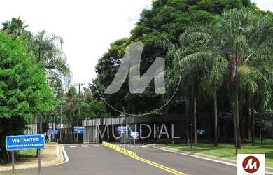 Imagem: O terreno possui 11.000m² de Área e está localizado em Colina