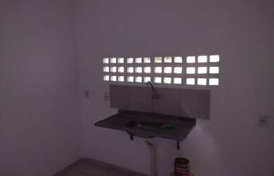 Imagem: A casa em condomínio possui 3 Dormitórios, 1 Banheiro, 1 Vaga