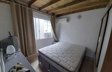 Imagem 15: Casa para venda possui 160 metros quadrados com 4 quartos em Ambrósio - Garopaba - SC