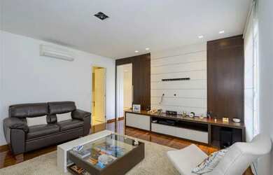 Imagem: O apartamento possui 3 Dormitórios, 3 Banheiros, 2 Vagas na