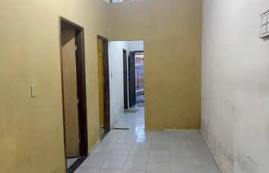 Imagem: A casa possui 2 Dormitórios, 2 Banheiros, 72m² de Área e