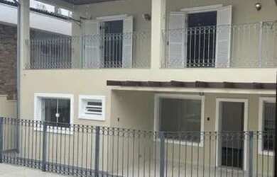 Imagem: A casa em condomínio possui 5 Dormitórios, 5 Banheiros, 4