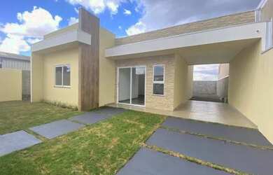 Imagem: A casa possui 3 Dormitórios, 2 Banheiros, 98m² de Área e