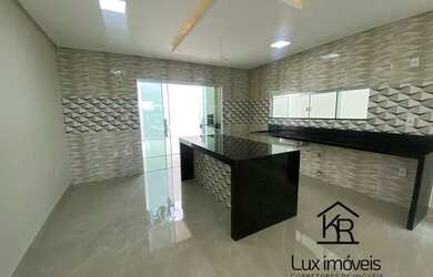 Imagem: A casa em condomínio possui 3 Dormitórios, 4 Banheiros, 4