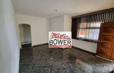 Imagem: A casa possui 3 Dormitórios, 1 Banheiro, 2 Vagas na garagem