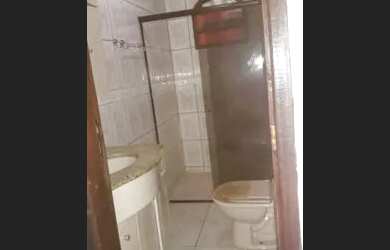 Imagem 9: Alugo uma casa no parque aeroporto na rua L em Macaé