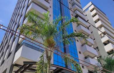 Imagem: O depósito possui 5 Vagas na garagem, 211m² de Área, Imóvel