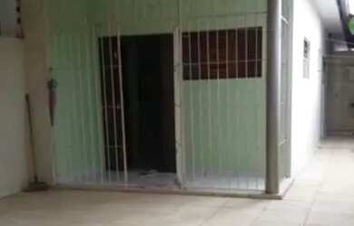 Imagem: A casa possui 2 Dormitórios, 1 Banheiro, 100m² de Área e