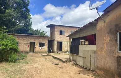 Imagem: A casa possui 3 Dormitórios, 3 Banheiros e está localizado