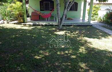 Imagem: A casa possui 2 Dormitórios, 2 Banheiros, 3 Vagas na garagem