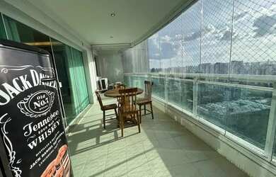 Imagem: O apartamento possui 4 Dormitórios, 4 Banheiros, 2 Vagas na