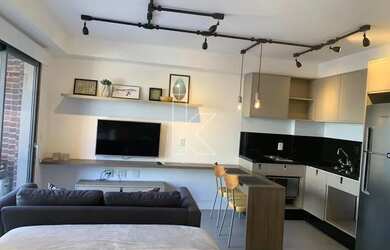 Imagem: O studio possui 1 Dormitório, 1 Banheiro, 1 Vaga na garagem