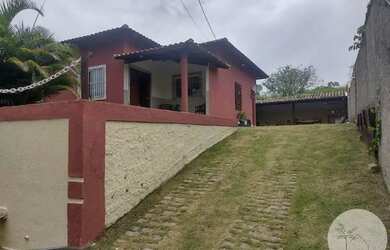 Imagem: A casa em condomínio possui 3 Dormitórios, 2 Banheiros, 110m²