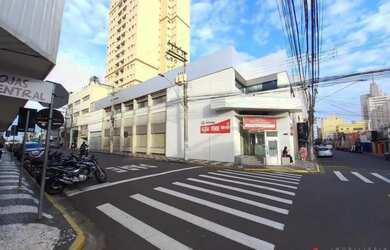 Imagem: A casa possui 5 Dormitórios, 5 Banheiros, 5 Vagas na garagem