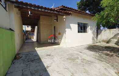 Imagem: A casa possui 3 Dormitórios, 3 Banheiros, 3 Vagas na garagem