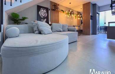 Imagem: A casa possui 3 Dormitórios, 2 Banheiros, 4 Vagas na garagem