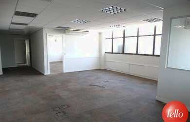 Imagem: O depósito possui 145m² de Área e está localizado em Vila