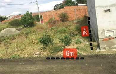 Imagem: O terreno está localizado em Pajuçara, Maracanaú à venda