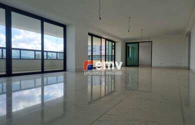 Imagem: O apartamento possui 4 Dormitórios, 5 Banheiros, 5 Vagas na