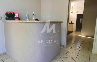 Imagem: O depósito possui 3 Vagas na garagem, 170m² de Área e está