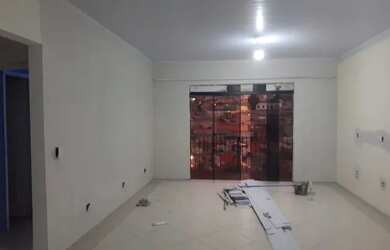 Imagem: A casa possui 2 Dormitórios, 1 Banheiro, 3 Vagas na garagem