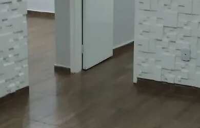 Imagem: O apartamento possui 2 Dormitórios, 1 Banheiro, 2 Vagas na