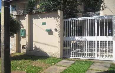 Imagem: A casa possui 4 Dormitórios, 4 Banheiros, 2 Vagas na garagem