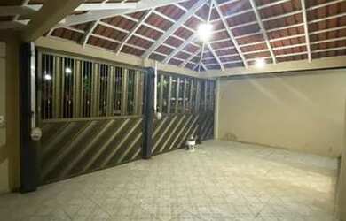 Imagem: A casa em condomínio à venda possui 4 Dormitórios, 4 Banheiros